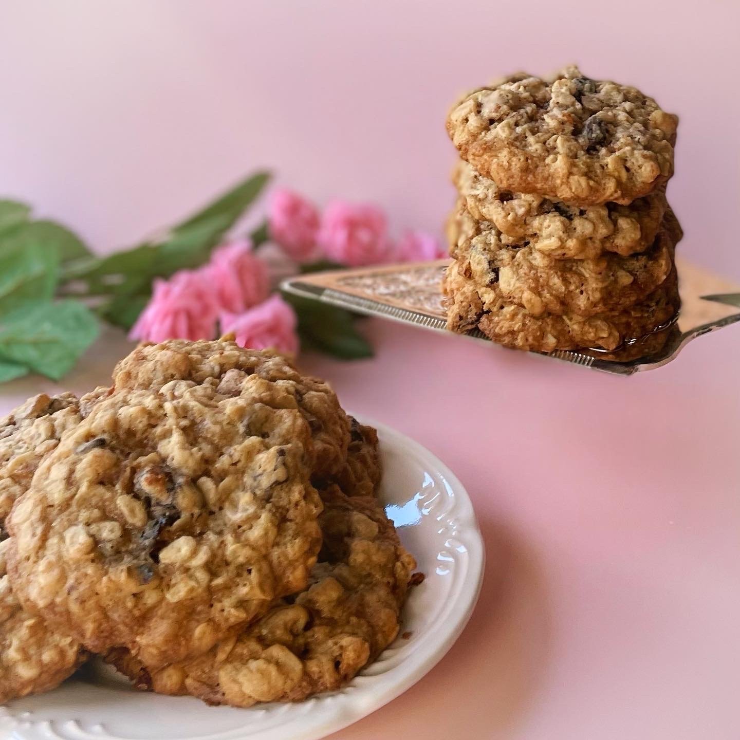 Walnut Raisin Oatmeal Cookies