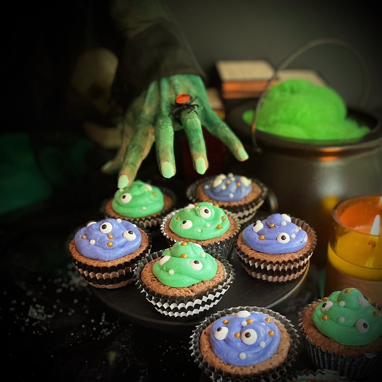 Cupcake Brownie Witch Cauldrons