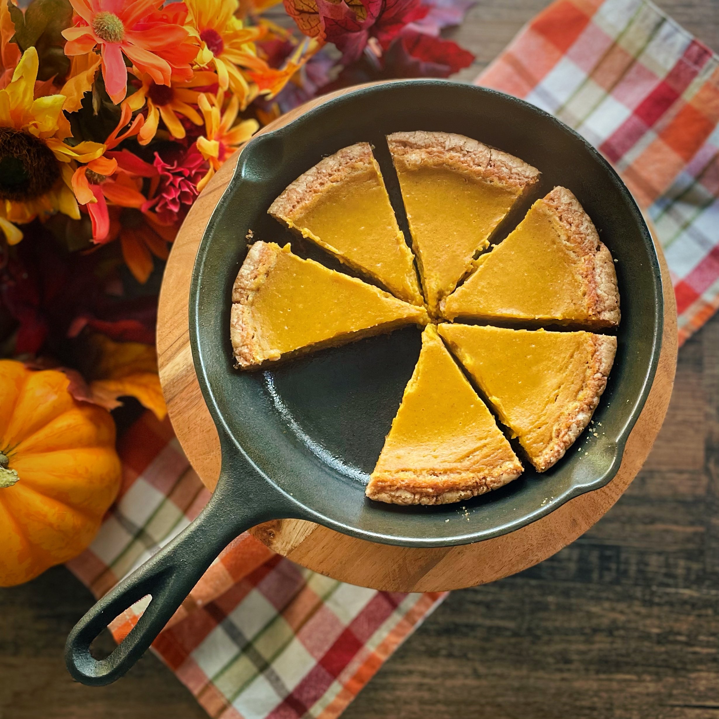 Skillet Pumpkin Pie with Snickerdoodle Crust