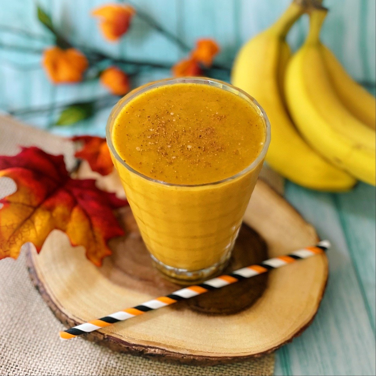 Bone broth smoothie recipe for weight loss in pumpkin spice flavor easy recipe.