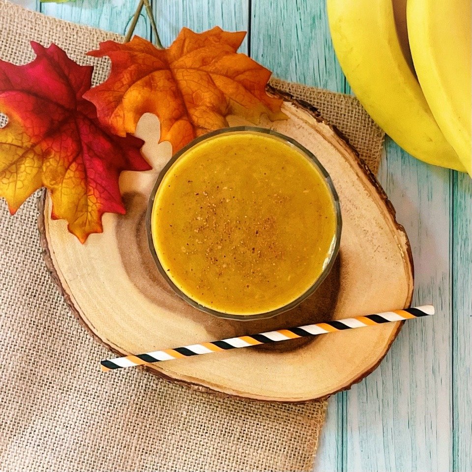 Healthy smoothie recipe using bone broth high protein breakfast, lunch or post workout idea.